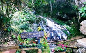 น้ำตก บ้านม้งดอยปุย doi suthep temple hmong village tour