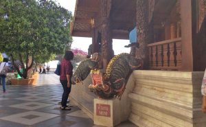 ตัวมอม วัดพระธาตุดอยสุเทพ doi suthep temple hmong village tour