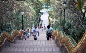 บันไดนาค วัดพระธาตุดอยสุเทพ doi suthep temple bhubing palace tour