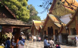 บริเวณโดยรอบ วัดพระธาตุดอยสุเทพ doi suthep temple bhubing palace tour