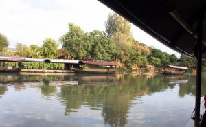 บรรยากาศริมฝั่งแม่น้ำปิง maeping river cruise