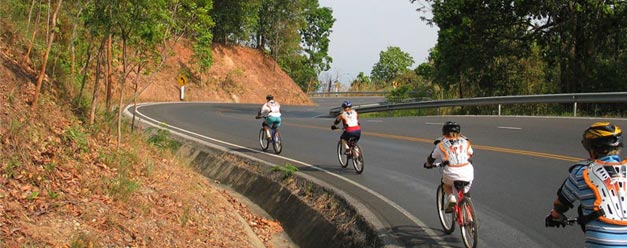 ทัวร์ปั่นจักรยานเสือภูเขา เส้นทางถนนลงดอยสุเทพ เชียงใหม่