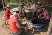เลี้ยงช้าง ดูแลช้าง Ran-Tong Elephant Center
