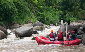 ล่องแก่งเรือยาง แก่งกึ๊ด แม่แตง เชียงใหม่